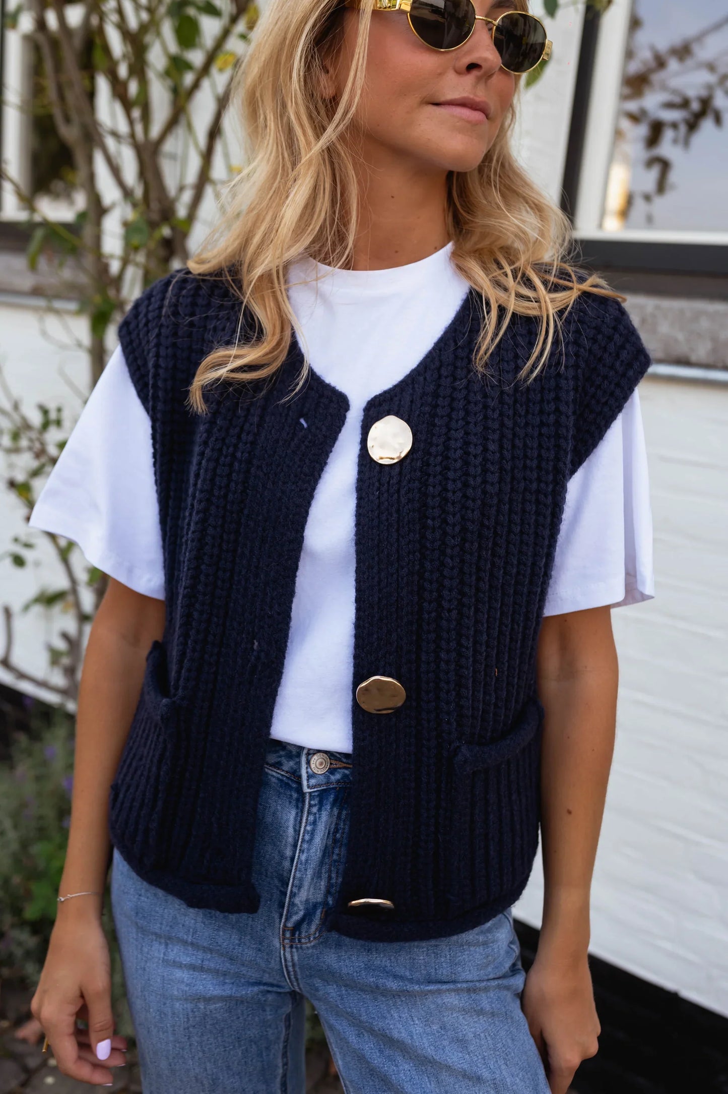 Bo - Knitted style vest