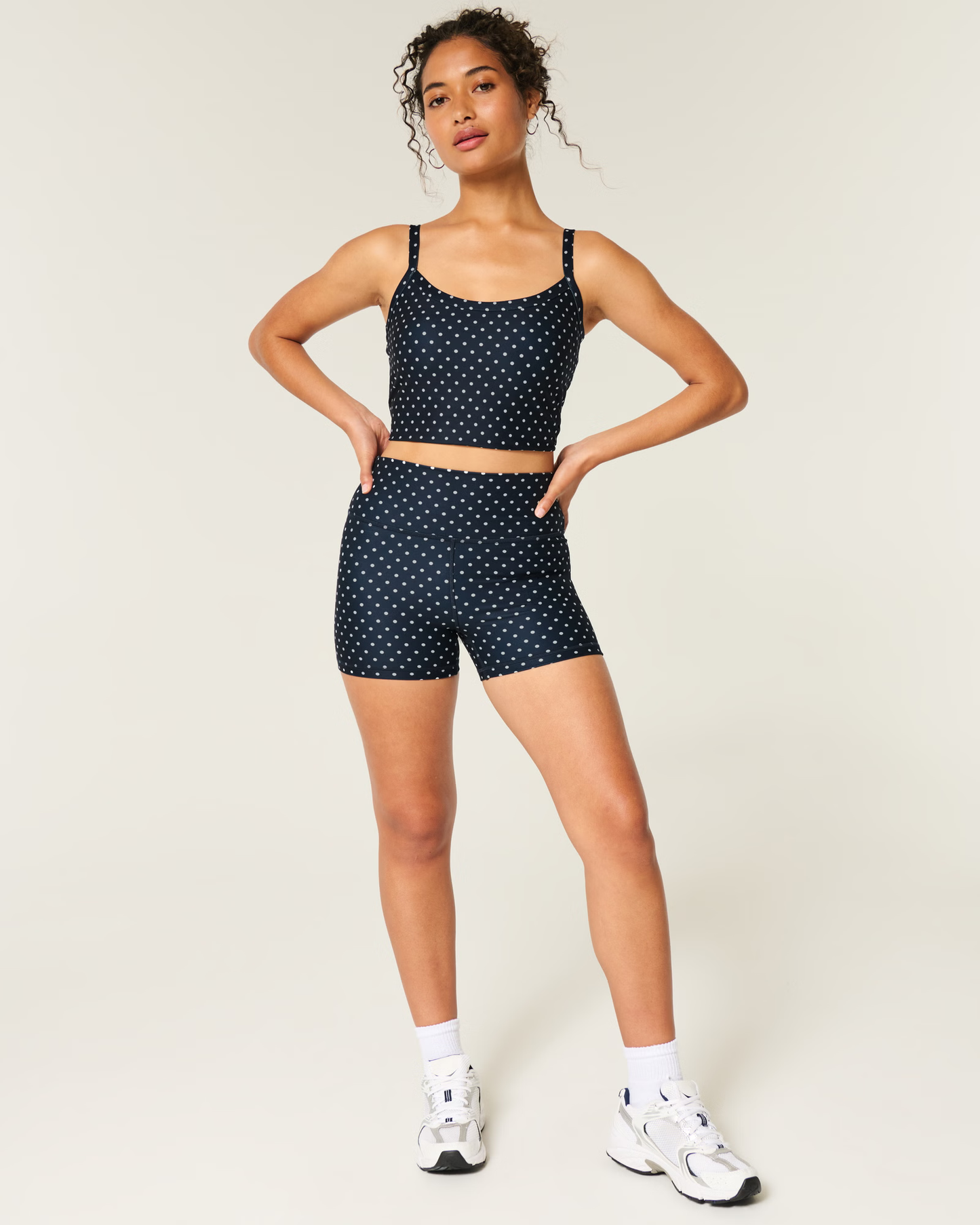 Zora Sportset – Stip Edition